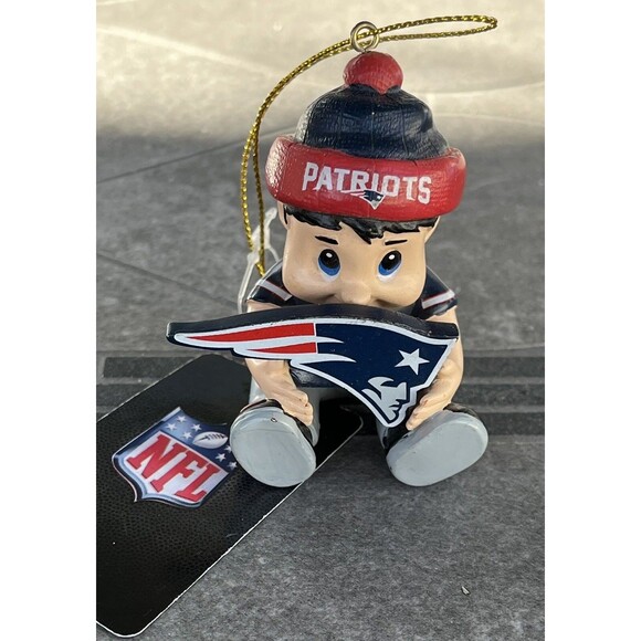 New England Patriots, New Lil Fan, NFL Christmas Ornament NWT - Picture 1 of 6